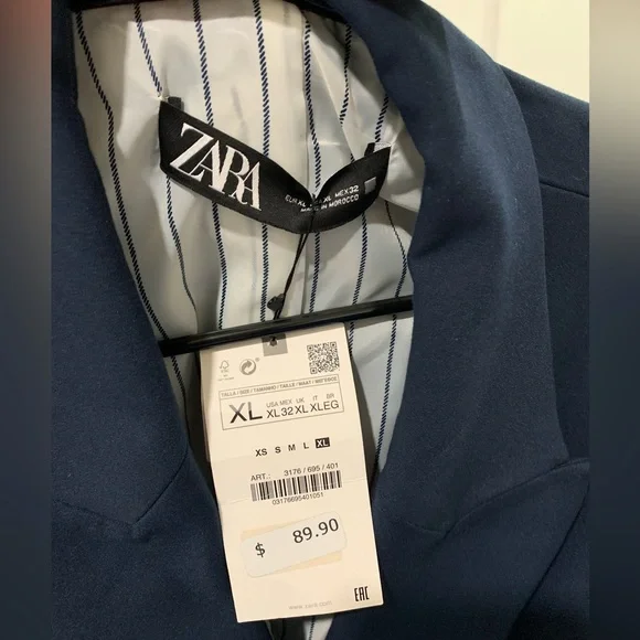 Zara Deep Blue Jacket with Metallic Accents - Picture 4 of 4